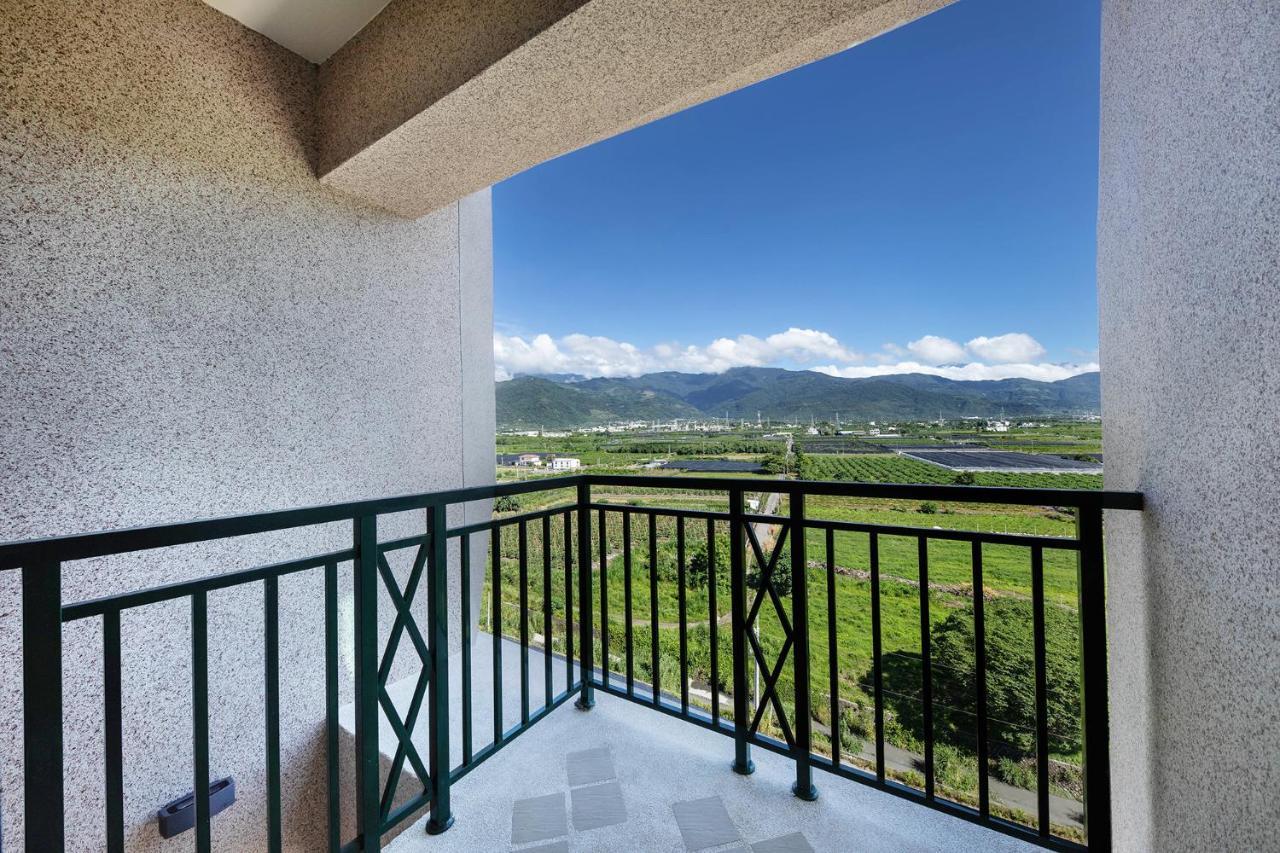 Naruwan Galaxy Place Taitung Экстерьер фото